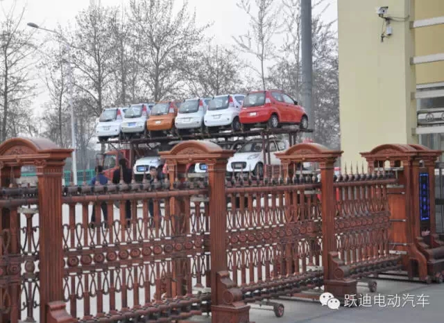 躍迪電動(dòng)汽車快速健康發(fā)展，裝車完畢發(fā)車江蘇。