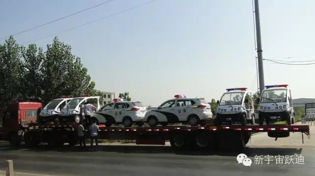 躍迪電動(dòng)巡邏車、移動(dòng)警務(wù)室發(fā)車尚義縣—流動(dòng)巡邏搭配固定執(zhí)勤構(gòu)建安穩(wěn)社會(huì)