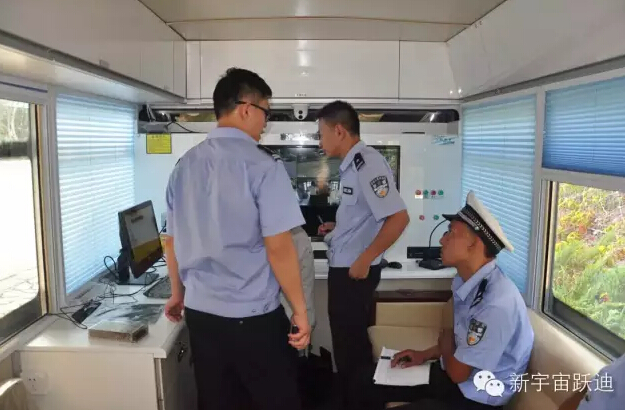 北京市56輛躍迪移動(dòng)警務(wù)室全天候執(zhí)勤，為大閱兵保駕護(hù)航（三）