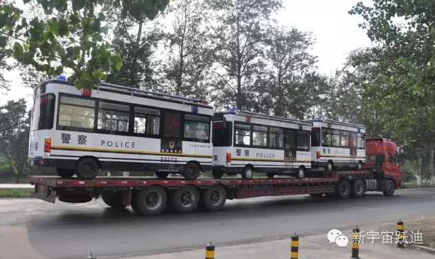 保定躍迪移動警務(wù)室批量發(fā)車，全方位零距離服務(wù)群眾