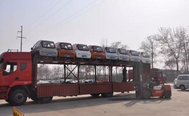 躍迪電動(dòng)汽車批量發(fā)車廣西—躍迪，您身邊的電動(dòng)汽車生產(chǎn)專家