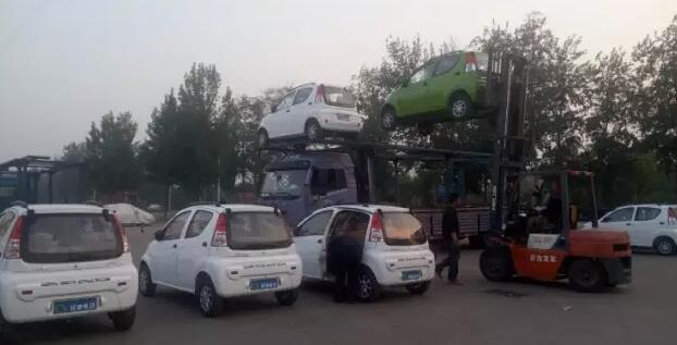 躍迪電動汽車批量發(fā)車邢臺——同呼吸，共行動