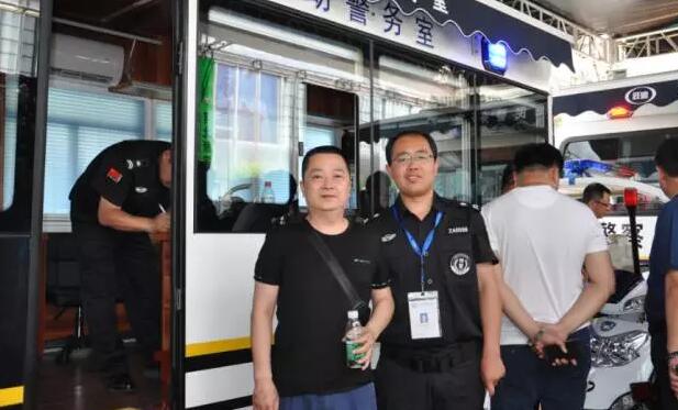 躍迪集團(tuán)攜旗下多款警務(wù)用車(chē)閃亮登陸第八屆中國(guó)國(guó)際警用裝備博覽會(huì)
