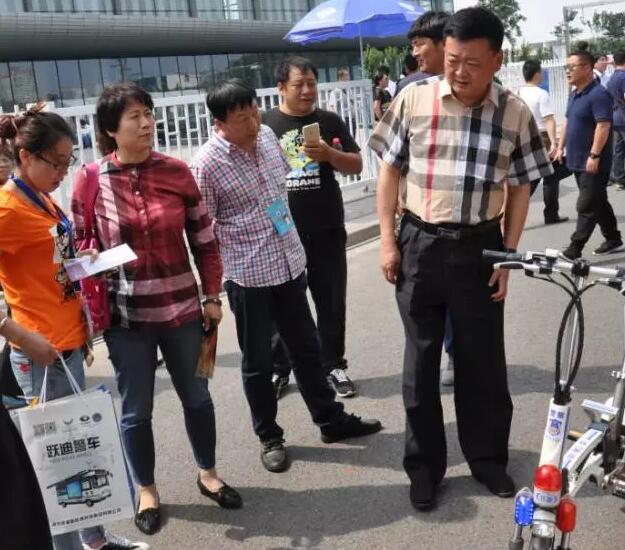 躍迪移動(dòng)測(cè)速卡口、躍迪定制智能人臉識(shí)別成為本屆警用裝備博覽會(huì)焦點(diǎn)