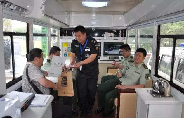躍迪移動(dòng)測(cè)速卡口、躍迪定制智能人臉識(shí)別成為本屆警用裝備博覽會(huì)焦點(diǎn)