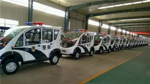 躍迪電動汽車總裝下線。