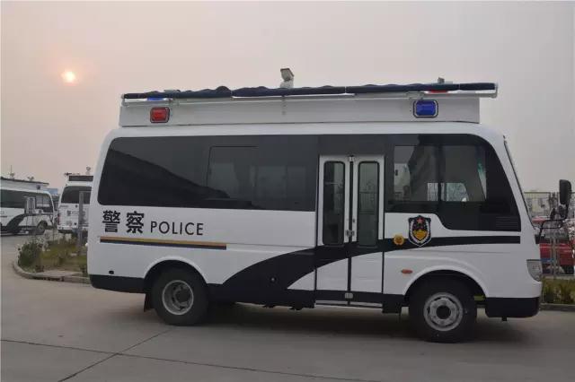 30臺(tái)躍迪燃油移動(dòng)警務(wù)室批量發(fā)往河北石家莊交管局——霧霾鎖城，躍迪24小時(shí)全天候執(zhí)勤