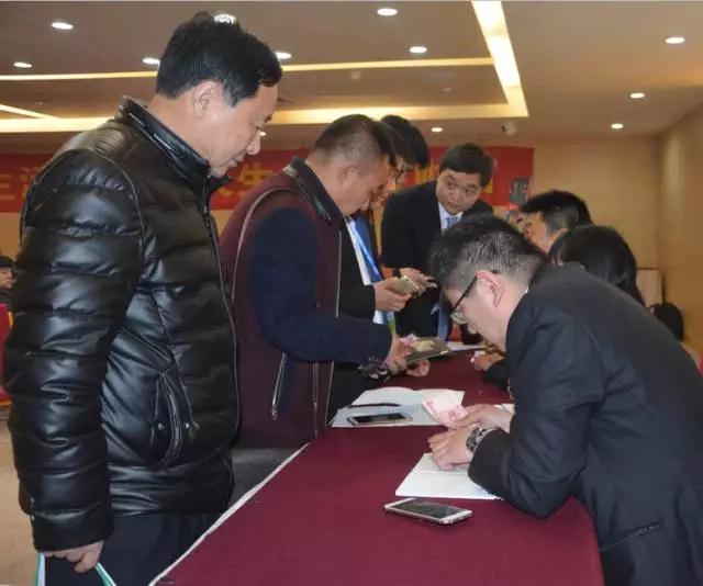 躍迪智能家族集結(jié)亮相鄭州展，萬人見證，共贏未來