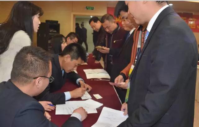 躍迪智能家族集結(jié)亮相鄭州展，萬人見證，共贏未來
