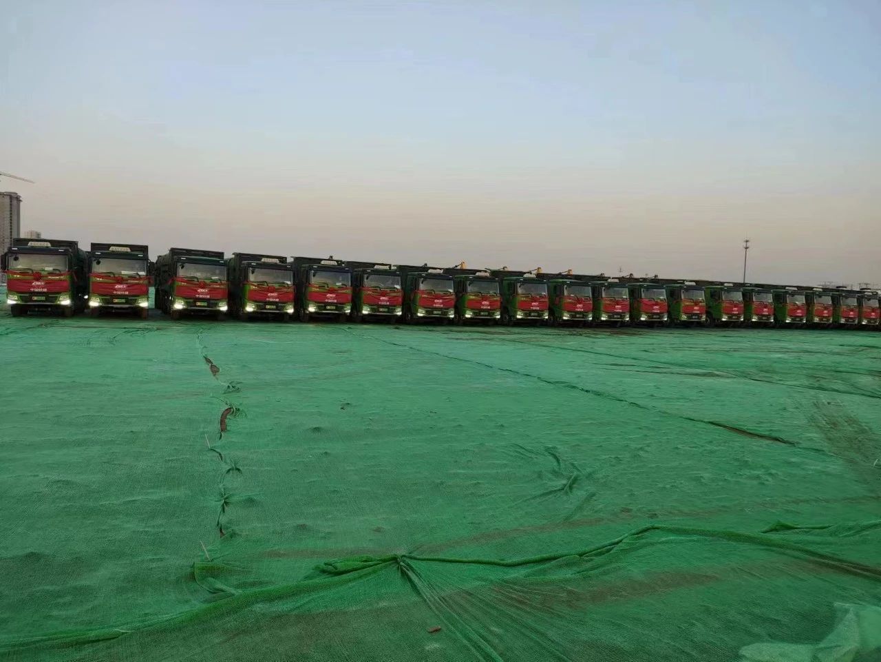 躍迪純電動渣土自卸車服務(wù)保定市城中村改造項(xiàng)目
