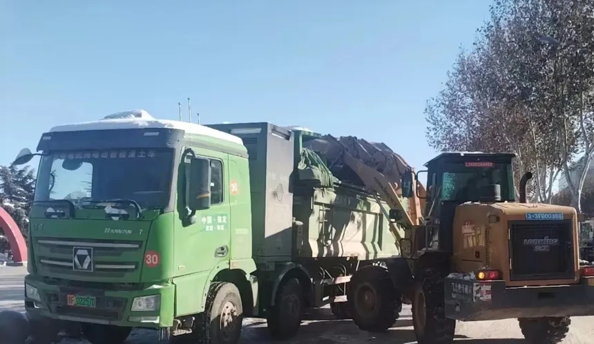 性能無敵，綠色出擊-躍迪新能源渣土自卸車